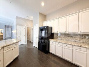 2049 W Periwinkle Way in Chandler, AZ - Building Photo - Building Photo