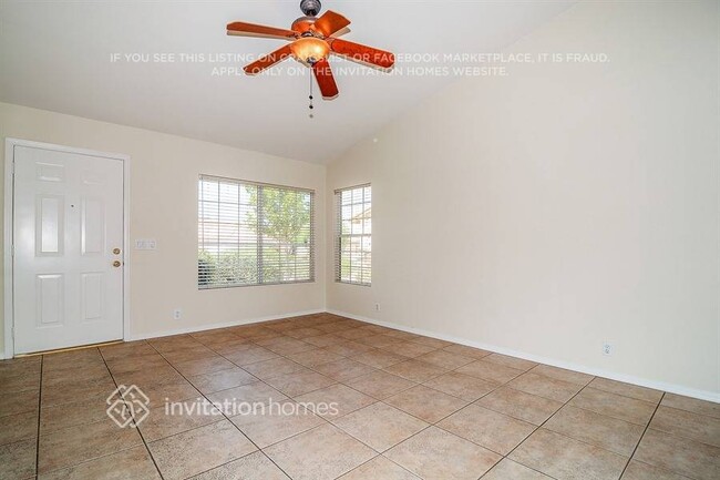 6615 N 77th Dr in Glendale, AZ - Building Photo - Building Photo