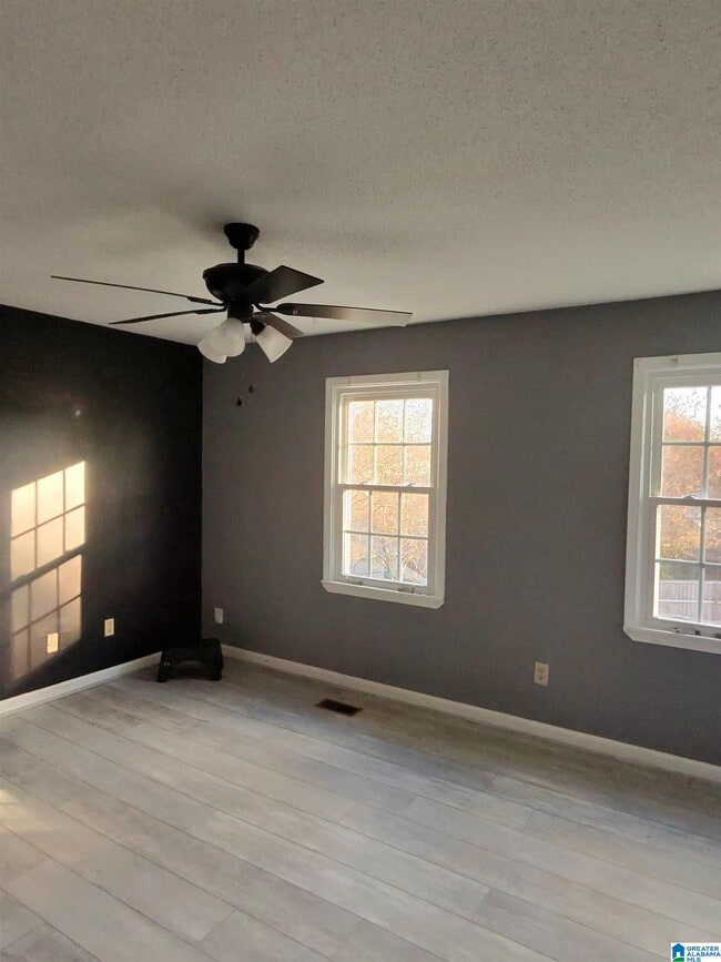 716 Jamestown Ln in Gardendale, AL - Building Photo - Building Photo