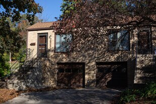2623 Terrace Rd, Unit 2623 Terrace Road in Des Moines, IA - Building Photo