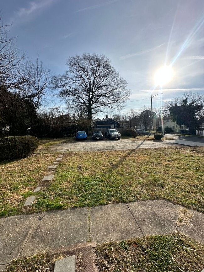 3100 Tidewater Dr in Norfolk, VA - Building Photo - Building Photo