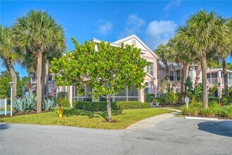 411 NE Plantation Rd in Stuart, FL - Building Photo - Building Photo