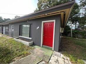 1017 Chipola Rd in Fort Pierce, FL - Building Photo - Building Photo