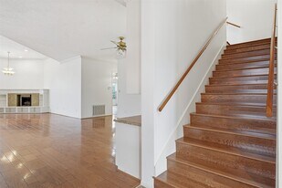 4063 Breakwood Dr in Houston, TX - Building Photo