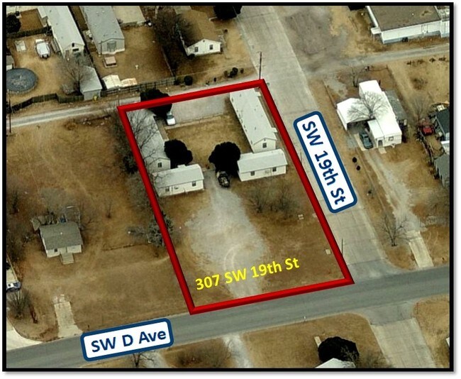 307 SW 19th St in Lawton, OK - Foto de edificio - Building Photo