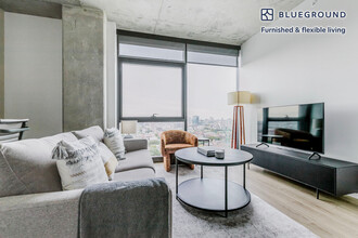 225 N Elizabeth St in Chicago, IL - Building Photo - Building Photo