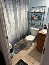 5107 Cochita Dr, Unit Room for Rent in Orlando, FL - Foto de edificio - Building Photo