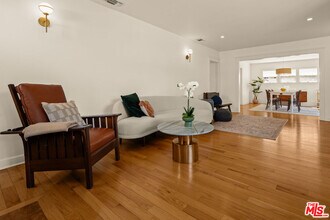 944 S Hudson Ave in Los Angeles, CA - Building Photo - Building Photo