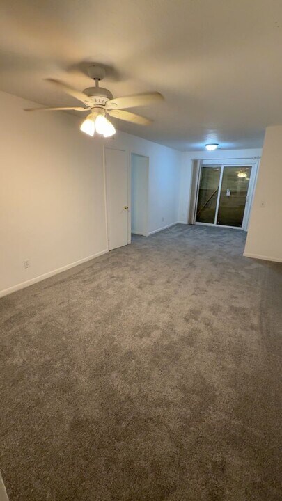 5217 S Youngs Blvd in Oklahoma City, OK - Foto de edificio