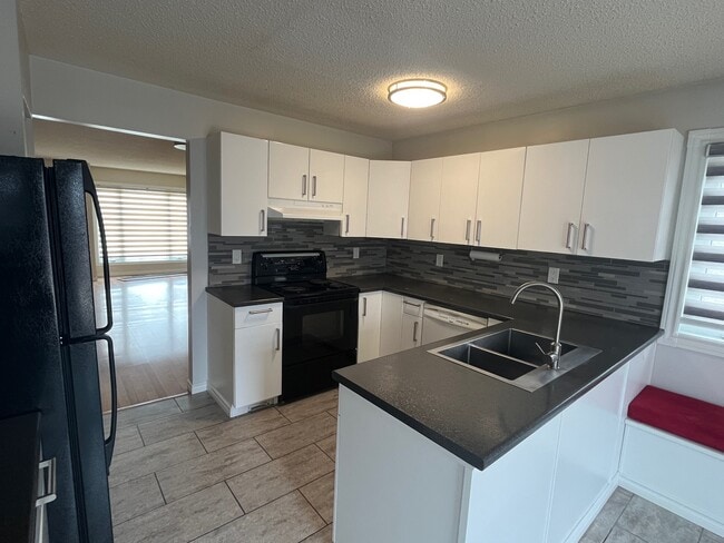 property at 80 Marinus Pl