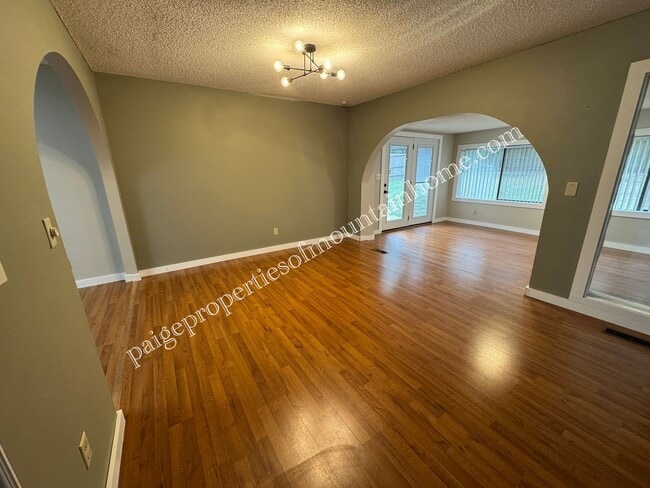 106 Parkview Cir in Mountain Home, AR - Building Photo - Building Photo