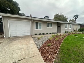 1340 Keeney Way in Sacramento, CA - Building Photo - Building Photo