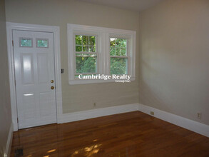 39 Hall Ave, Unit 2 in Somerville, MA - Building Photo - Building Photo