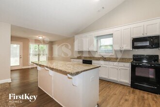 1043 Blakewood Ct in Bethlehem, GA - Building Photo - Building Photo