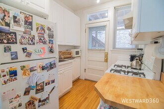 715 W Barry Ave in Chicago, IL - Building Photo - Building Photo