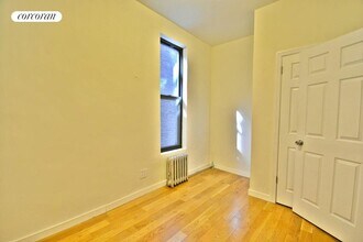 522 W 123rd St in New York, NY - Building Photo - Building Photo