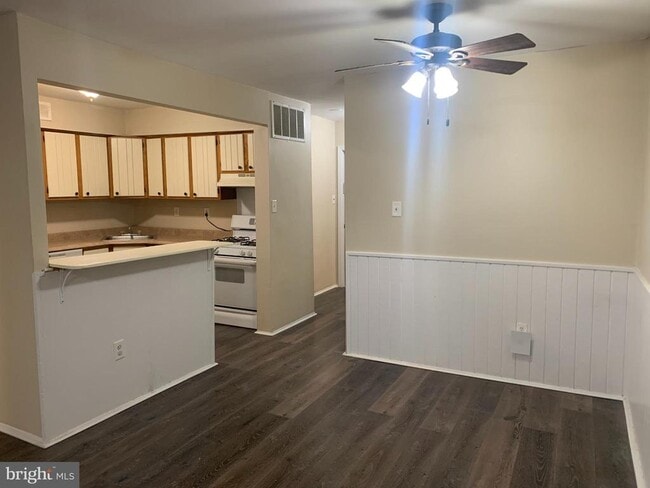 property at 2840 Brighton Pl