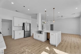 2652 Youngdale Dr in Las Vegas, NV - Building Photo - Building Photo