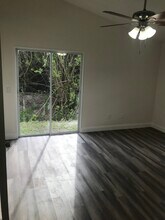 1340 18th Ave SW in Vero Beach, FL - Foto de edificio - Building Photo