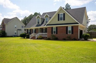 114 Terrier Way in Raeford, NC - Building Photo