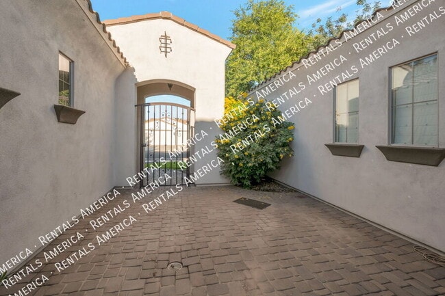 4093 E Woodside Way in Gilbert, AZ - Building Photo - Building Photo