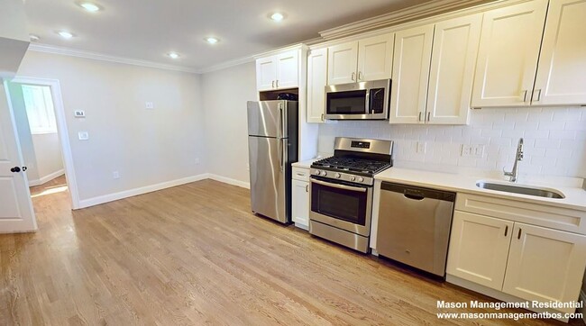 47 Sheridan St, Unit B in Boston, MA - Building Photo - Building Photo