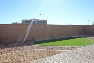 7632 Bandon Cliffs St in North Las Vegas, NV - Building Photo - Building Photo