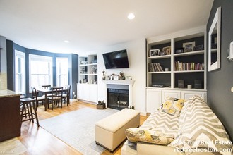 222 W Seventh St-Unit -Apt 3 in Boston, MA - Building Photo - Building Photo