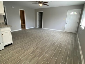 2814 Pakenham Dr in Chalmette, LA - Building Photo - Building Photo