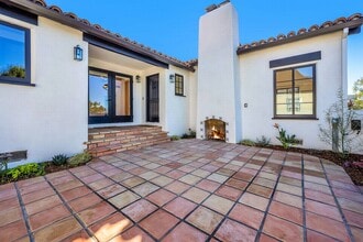 920 S Spaulding Ave in Los Angeles, CA - Foto de edificio - Building Photo