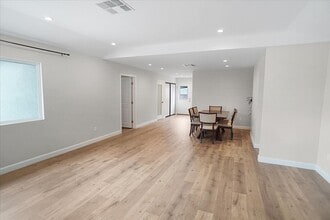 22934 Roscoe Blvd in West Hills, CA - Building Photo - Building Photo