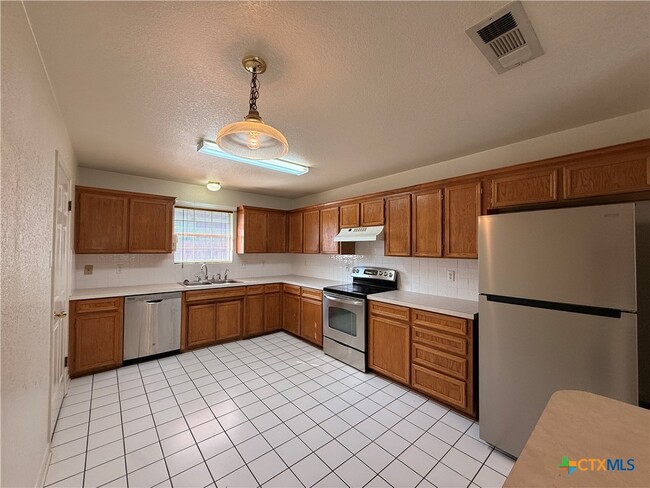 property at 406 Diana Ln