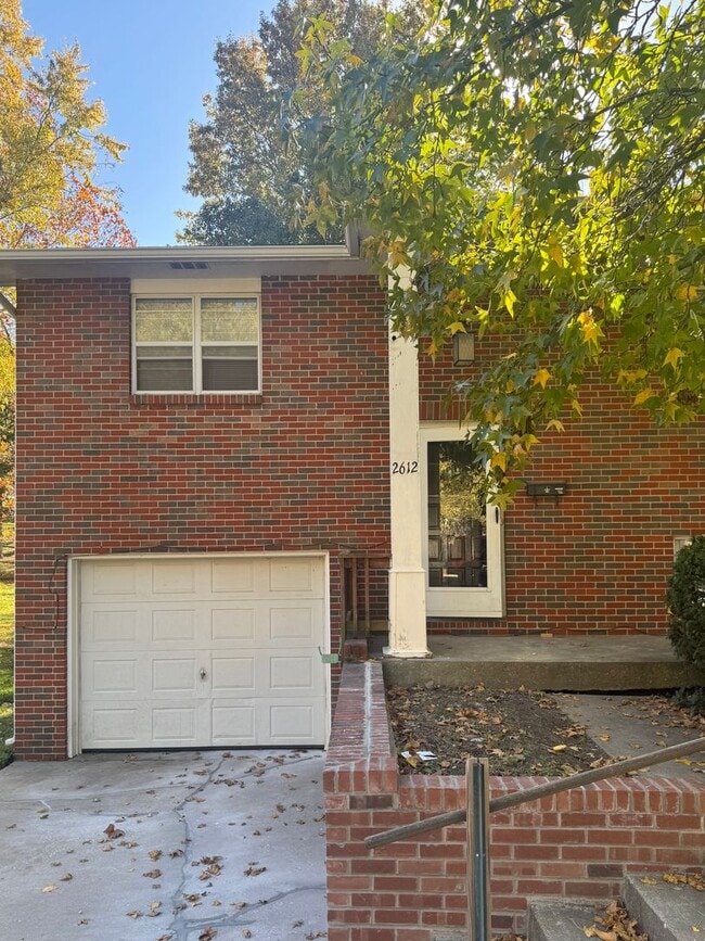 2612-2614-2614 Morning Glory Dr