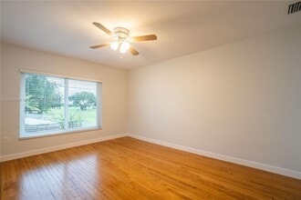 117 S Shore Dr in Miami Beach, FL - Building Photo - Building Photo