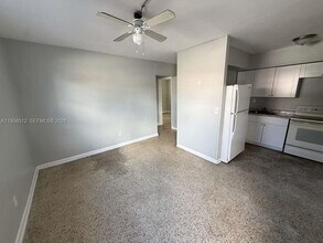 1960 NW Flagler Terrace in Miami, FL - Building Photo - Building Photo