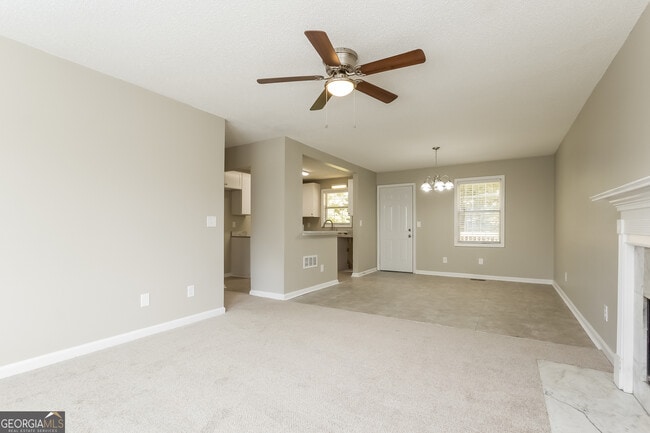 219 Hampton Dr in Dallas, GA - Building Photo - Building Photo