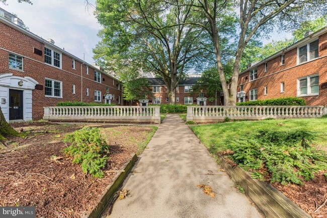 property at 100 N George Mason Dr