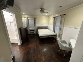 2551 McAfee Rd in Decatur, GA - Building Photo