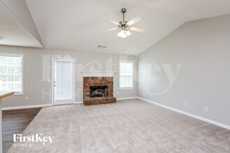 833 Brandon Dr in Winder, GA - Foto de edificio - Building Photo