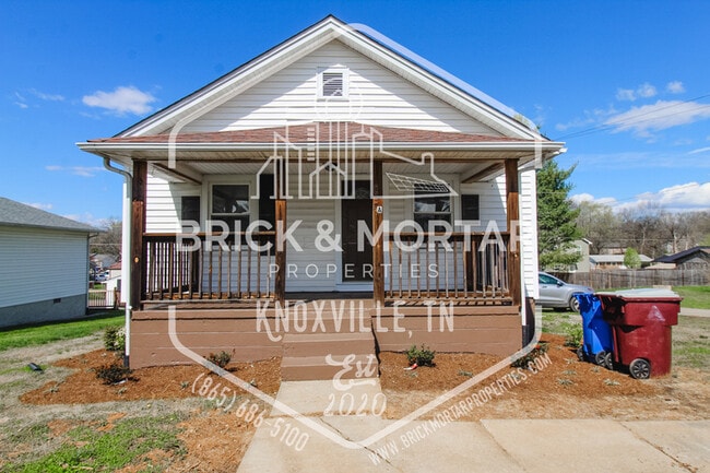 property at 657 E Lincoln Rd