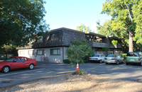 2308 Villanova Cir in Sacramento, CA - Building Photo - Building Photo