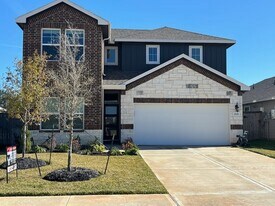 38746 Yellowstone Dr in Magnolia, TX - Building Photo