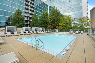 3803 N Halsted St in Chicago, IL - Foto de edificio - Building Photo