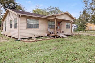 758 St Anne St in Clute, TX - Building Photo - Building Photo