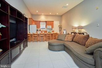 12815 Braddock Rd in Clifton, VA - Building Photo - Building Photo