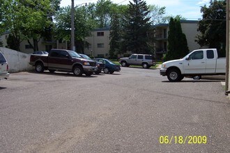 1660 Cumberland in St. Paul, MN - Building Photo - Building Photo