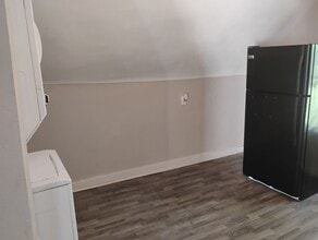 1325 Jefferson Ave in Shelbyville, IN - Building Photo - Building Photo