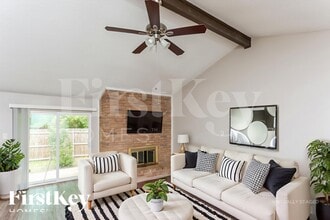 1137 Meadow Creek Ct in Lancaster, TX - Building Photo - Building Photo