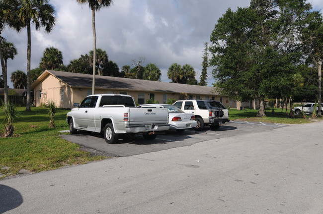 Belmont on Haverhill in West Palm Beach, FL - Foto de edificio - Building Photo