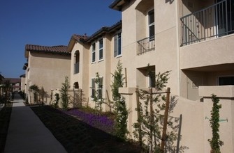 Seabreeze Apartments in Lompoc, CA - Building Photo - Building Photo